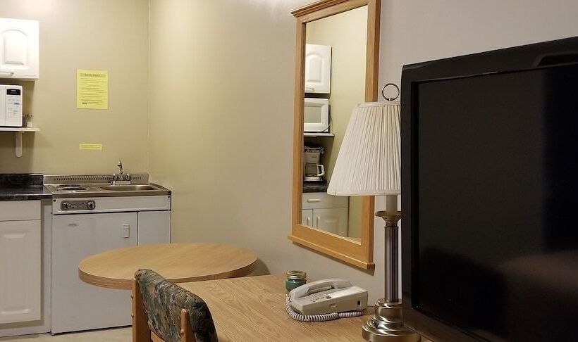 Athabasca Lodge Motel