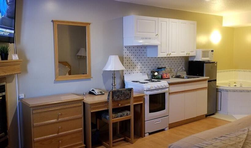 Athabasca Lodge Motel