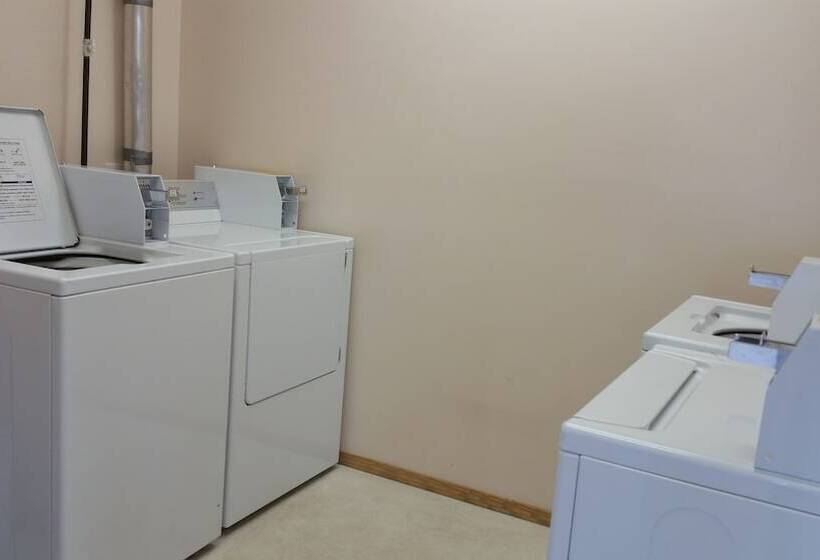 Athabasca Lodge Motel