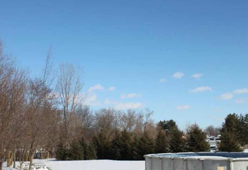 Auberge Motel Le Pigeonnier