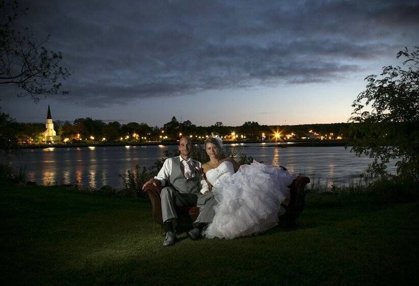 مبيت وإفطار Lanes Privateer Inn