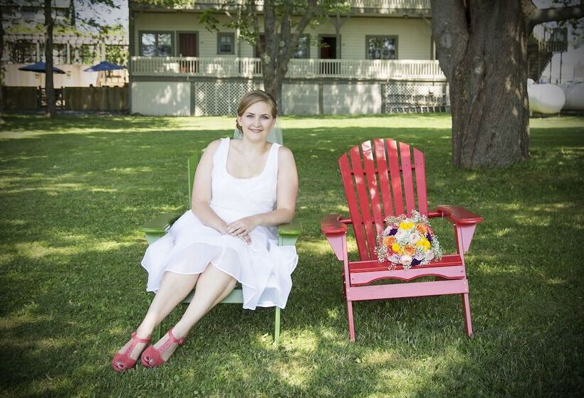 مبيت وإفطار Lanes Privateer Inn