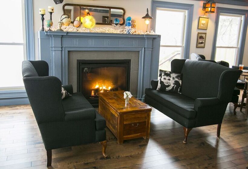 مبيت وإفطار Lanes Privateer Inn