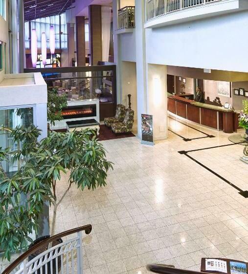 Executive Plaza Hotel & Conference Centre, Metro Vancouver