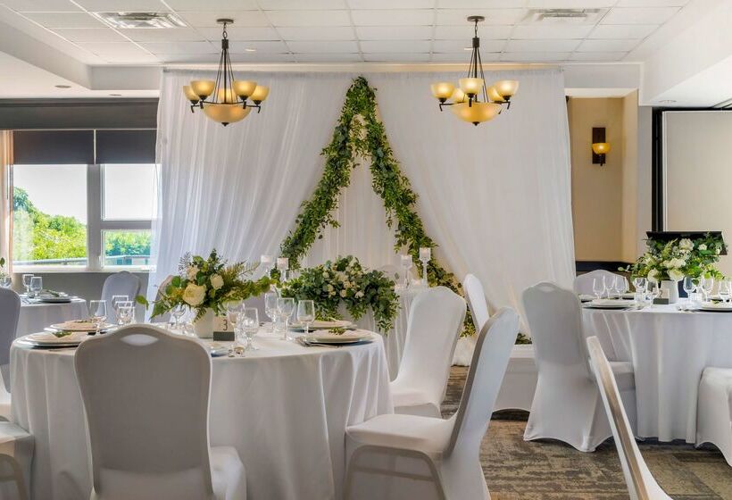 Best Western Plus Chocolate Lake Hotel   Halifax