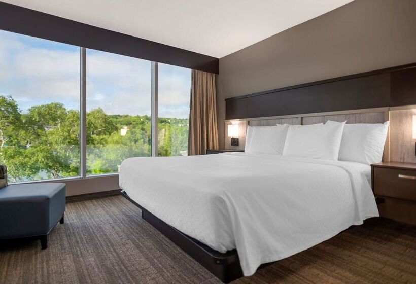 Best Western Plus Chocolate Lake Hotel   Halifax