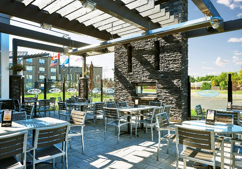 ホテル Best Western Plus Edmonton Airport