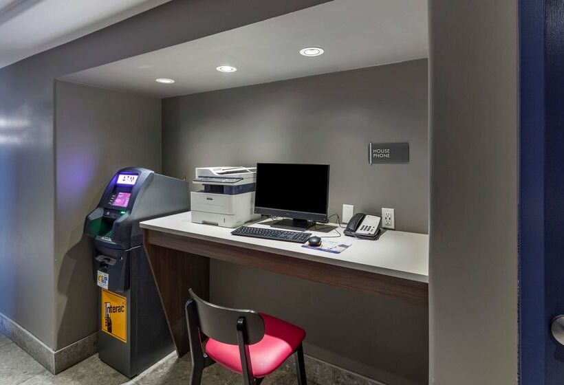 בית מלון כפרי Best Western Plus West Edmonton