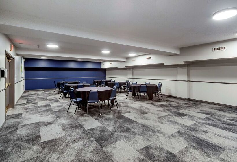 בית מלון כפרי Best Western Plus West Edmonton