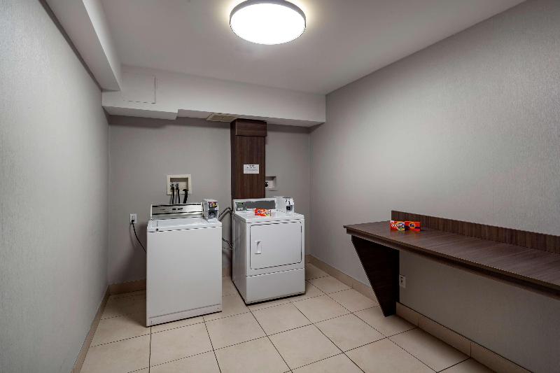 בית מלון כפרי Best Western Plus West Edmonton