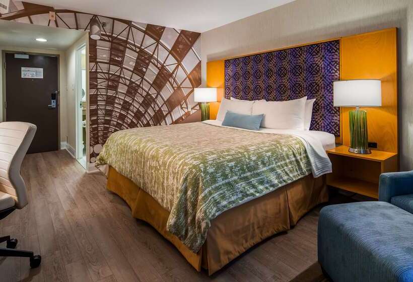 Отель Best Western Premier Toronto Airport Carlingview