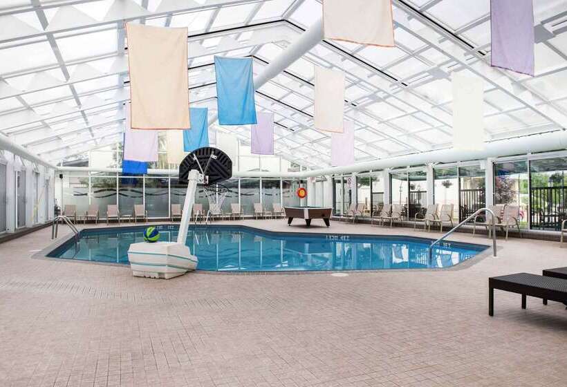 Clarion Hotel & Conference Centre