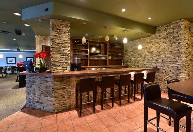 Clarion Hotel & Conference Centre