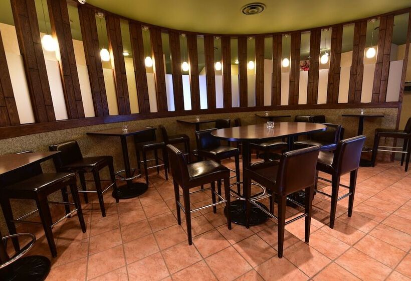 Clarion Hotel & Conference Centre