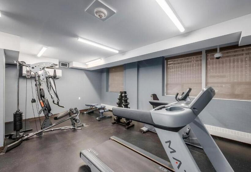 Coast Calgary Downtown Hotel & Suites By Apa