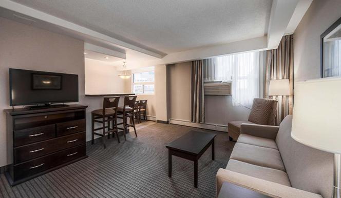 Coast Calgary Downtown Hotel & Suites By Apa