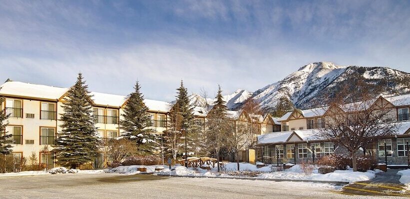 Coast Canmore Hotel & Conference Centre