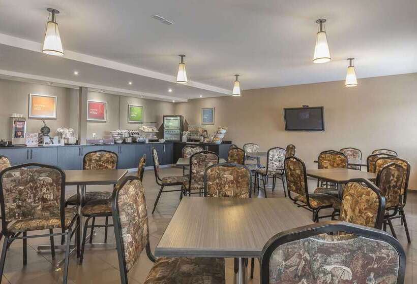 Отель Comfort Inn