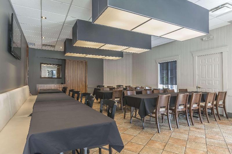 Отель Comfort Inn