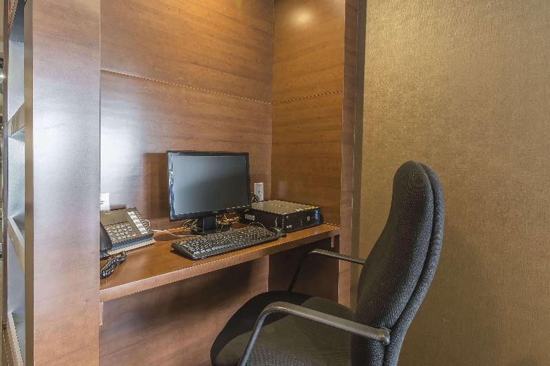 Отель Comfort Inn