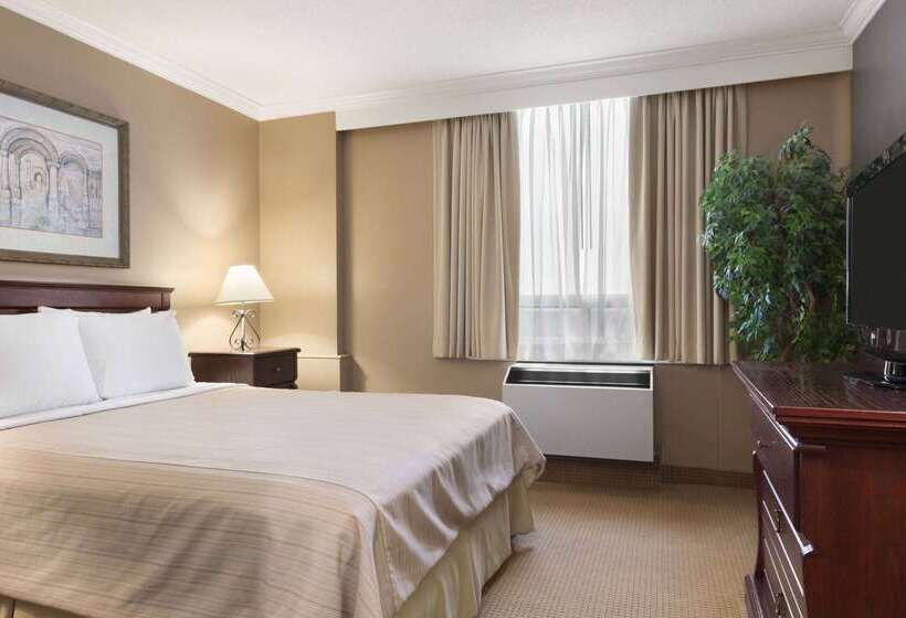 Отель Days Inn By Wyndham Ottawa West