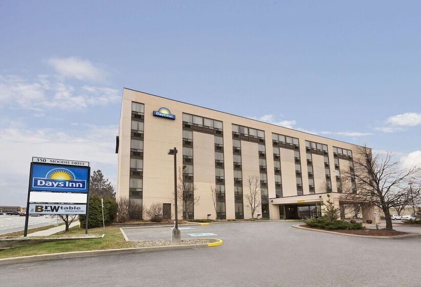 Отель Days Inn By Wyndham Ottawa West