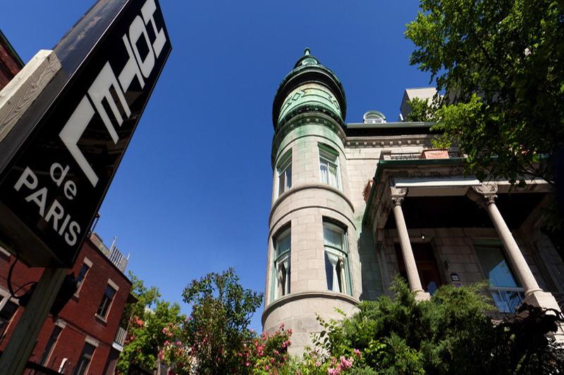 Отель De Paris Montreal