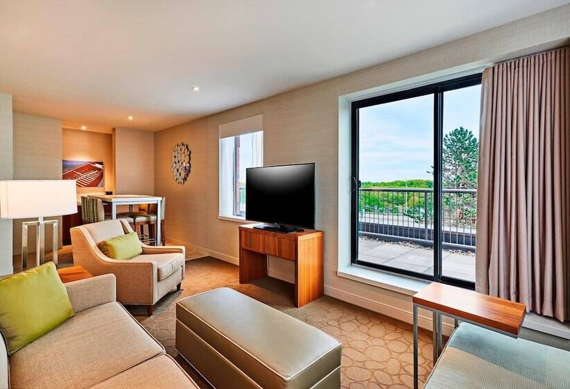 Delta Hotels By Marriott Dartmouth