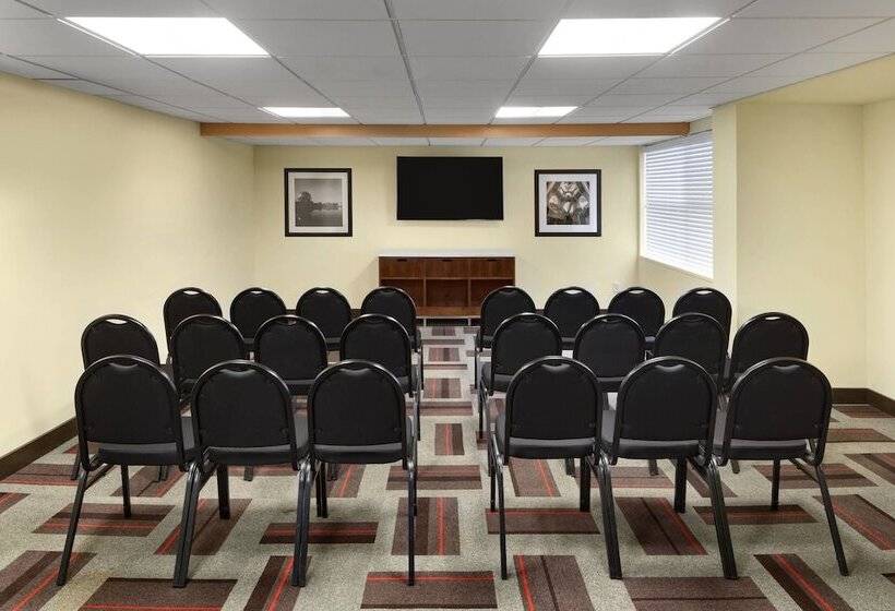 Hotel Four Points By Sheraton Surrey