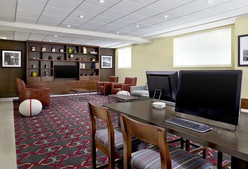 Hotel Four Points By Sheraton Surrey