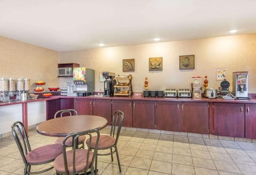 فندق Gold Circle Inn