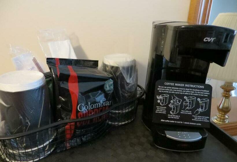 Heritage Inn Hotel & Convention Centre   Pincher Creek