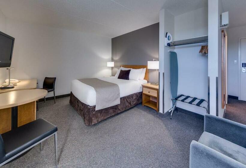 Heritage Inn Hotel & Convention Centre   Pincher Creek