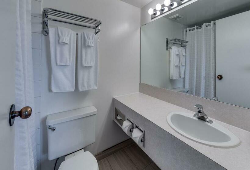 Heritage Inn Hotel & Convention Centre   Pincher Creek