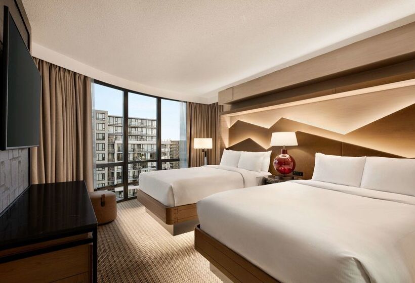 Отель Hilton Vancouver Airport