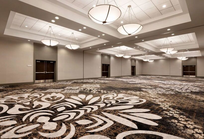 Отель Hilton Vancouver Airport