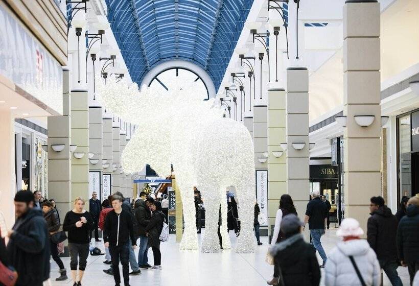 호텔 Hilton Vancouver Airport