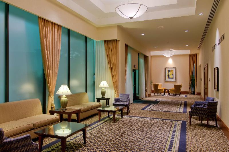 Отель Hilton Vancouver Airport