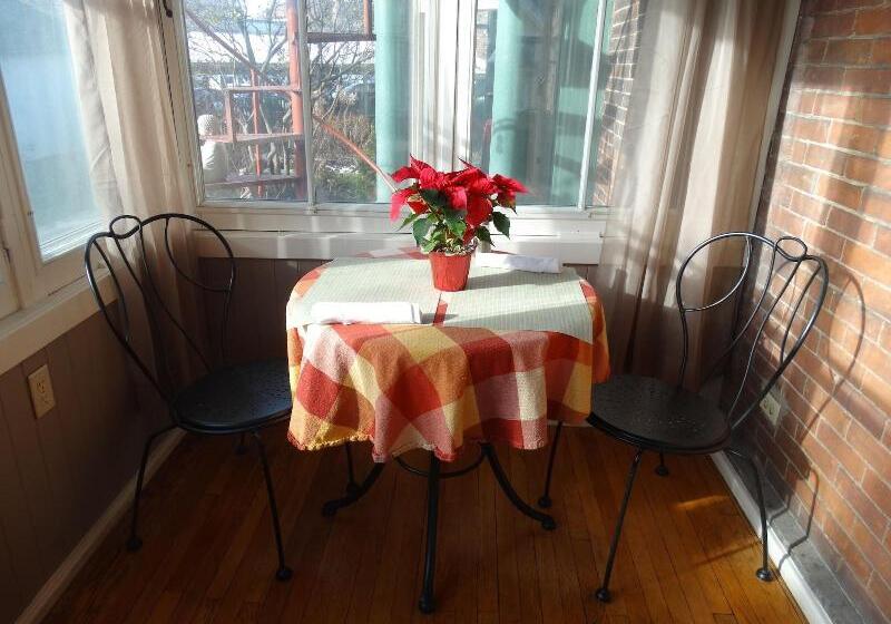 호텔 Hochelaga Inn