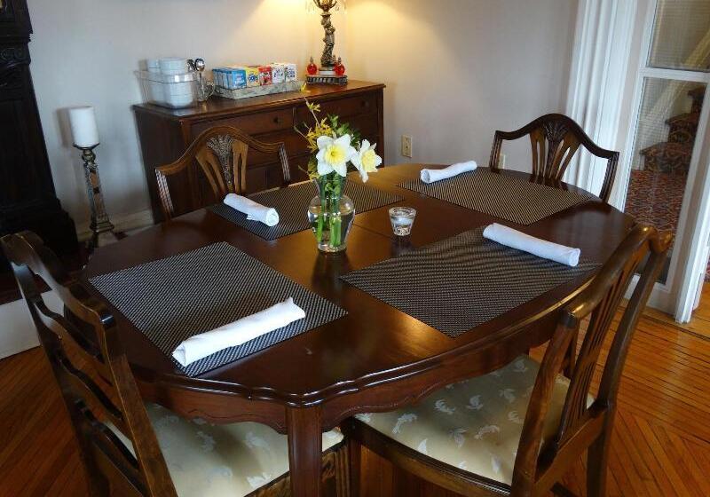 호텔 Hochelaga Inn