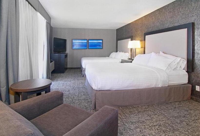 فندق Holiday Inn Express And Suites Calgary, An Ihg