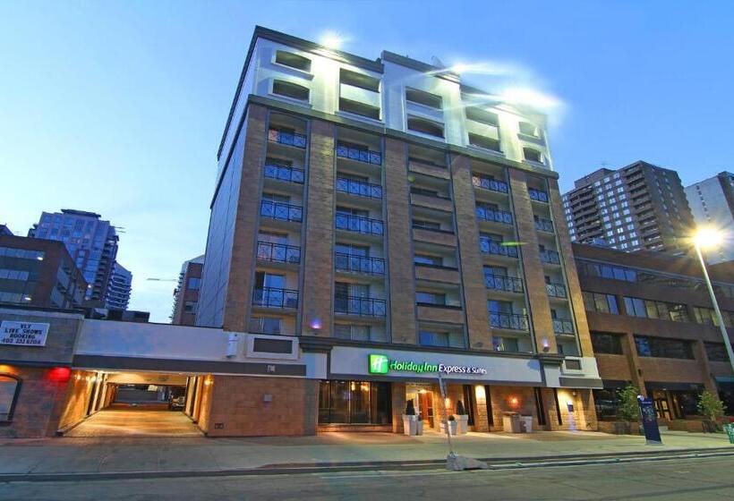فندق Holiday Inn Express And Suites Calgary, An Ihg