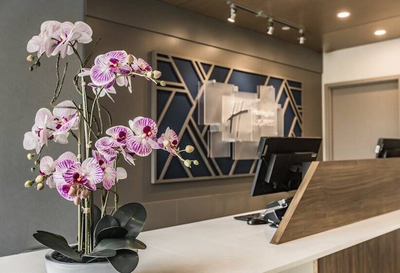 ホテル Holiday Inn Express Toronto North York, An Ihg