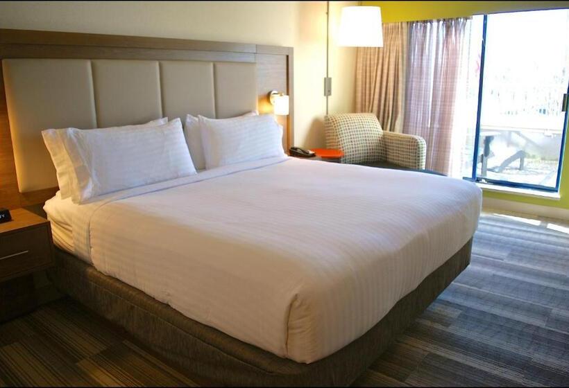 هتل Holiday Inn Express Vancouver Airport Richmond, An Ihg