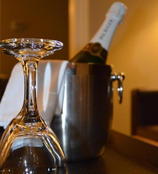 فندق Hôtel Baker