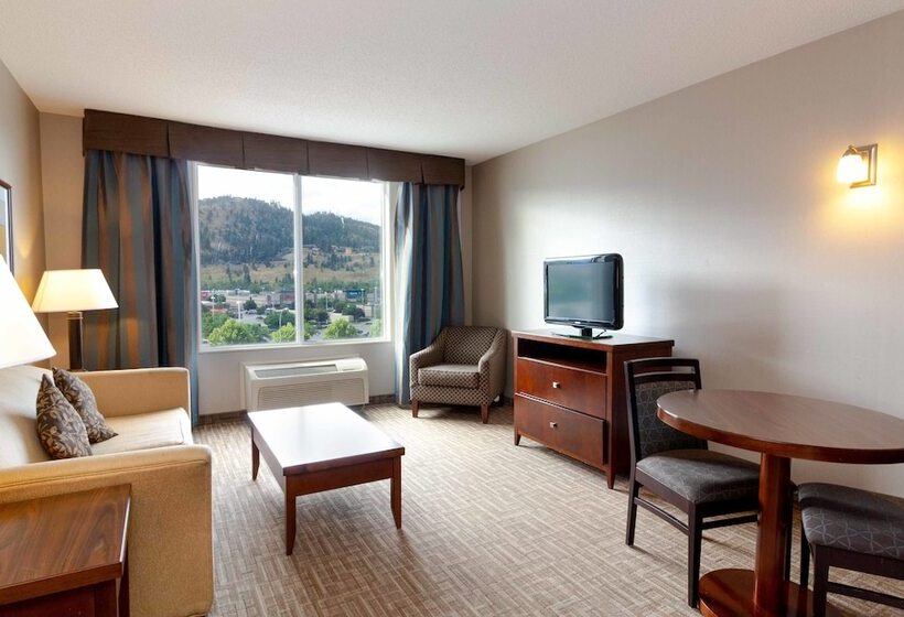 Отель Kelowna & Conference Centre