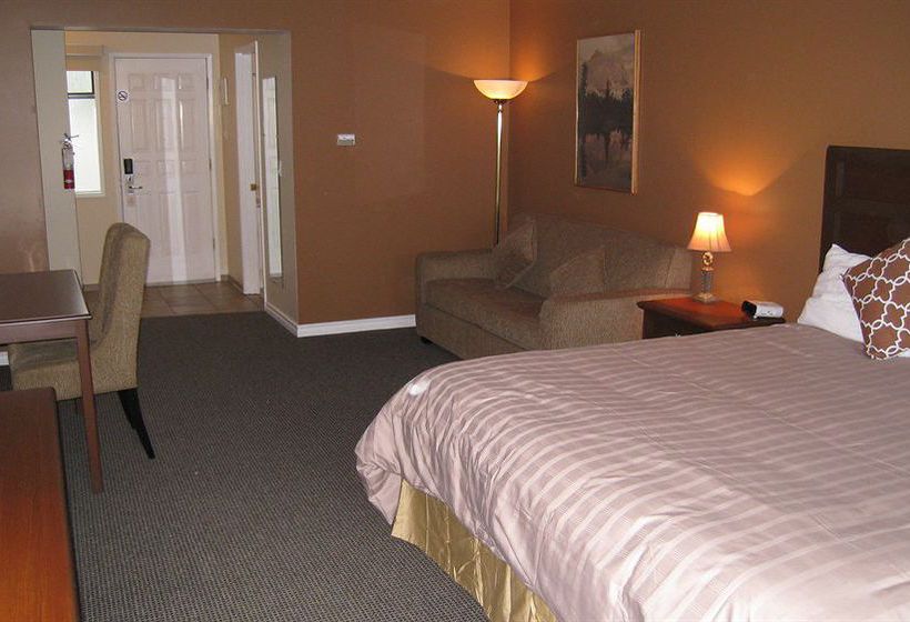 فندق Lake City Inn