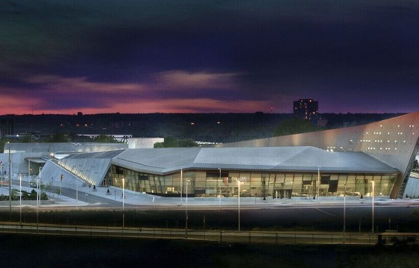 Les Suites Hotel Ottawa