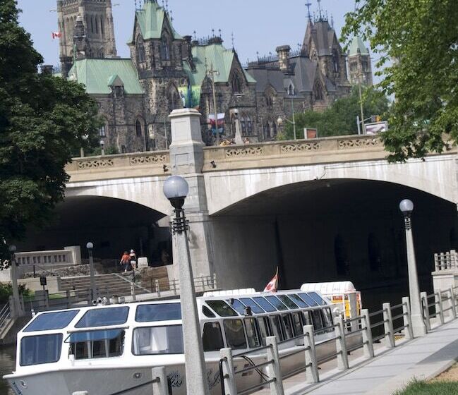 Les Suites Hotel Ottawa