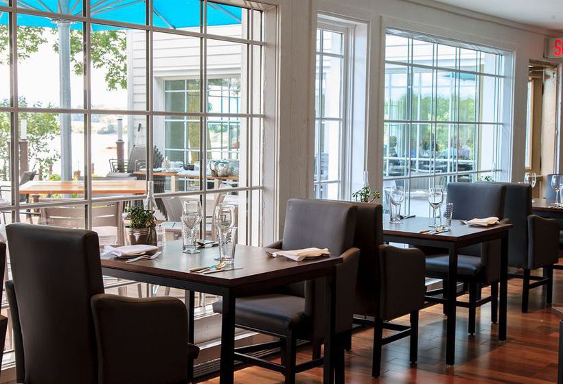 ホテル Hôtel Les Trois Tilleuls